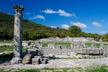 ИСТОРИЯТА РАЗКАЗВА...