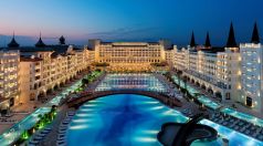 TITANIC MARDAN PALACE