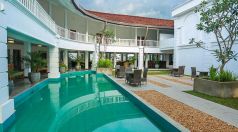 Hibiscus Beach Hotel