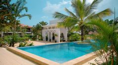 AHG HISIA NUNGWI EXPERIENCE HOTEL