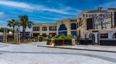 Cataract Resort