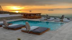 Apiro Mykonos