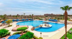 Pyramids Park Resort Cairo или подобен