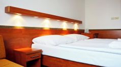 Olympik Congress Hotel Economy или подобен